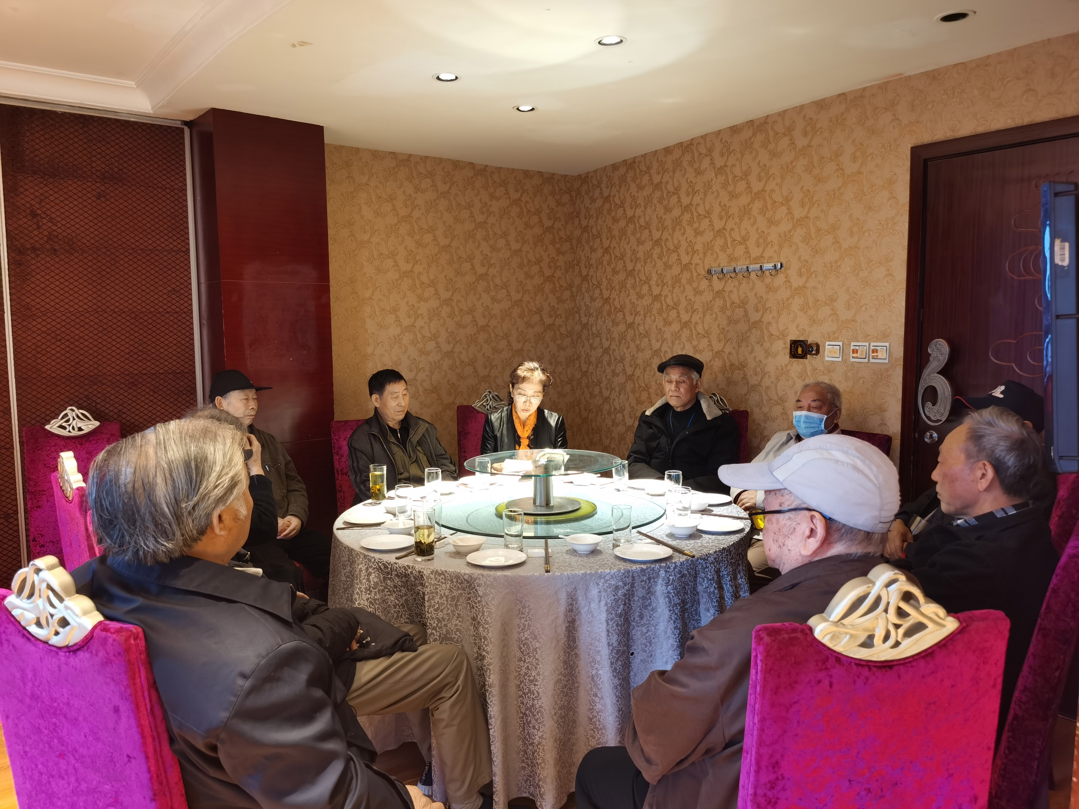 退休支部学习